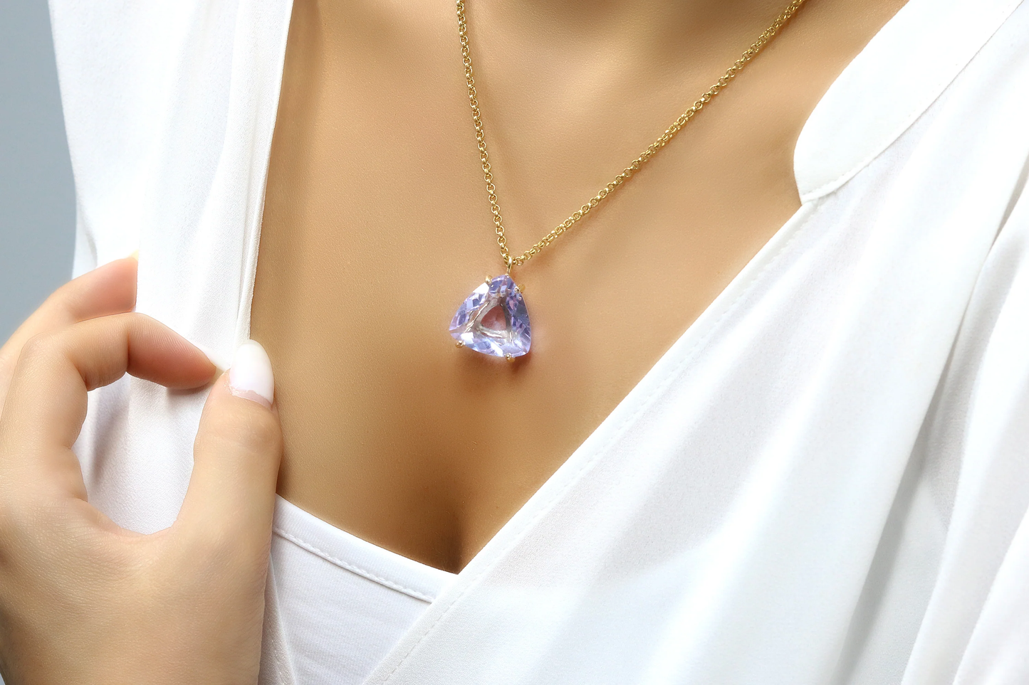 Vivid Trillion Tanzanite Necklace with chain