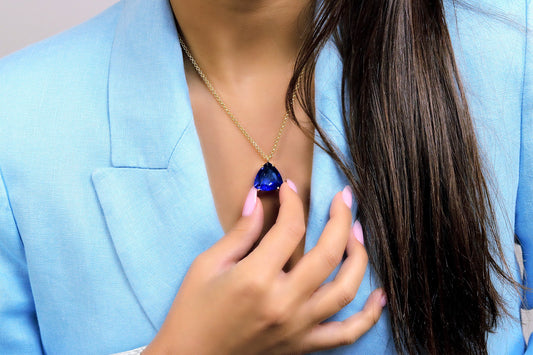 Elegant Sapphire Necklace with chain